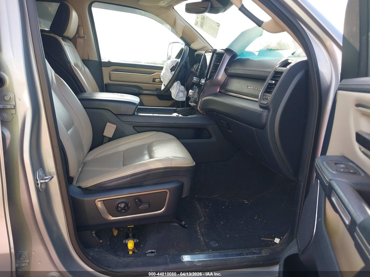 2019 RAM 1500 LIMITED  4X2 5'7 BOX · 5/12