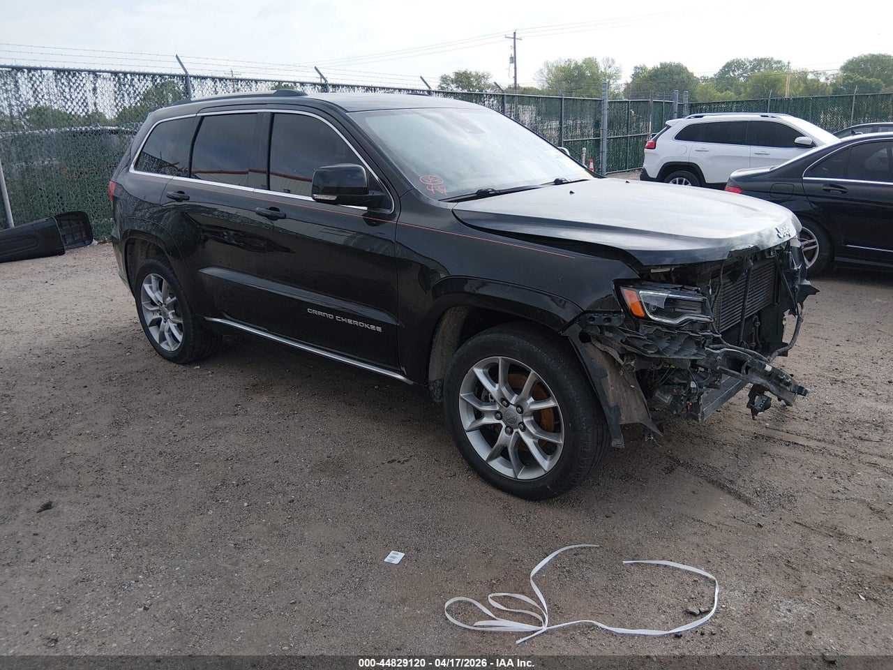2015 JEEP GRAND CHEROKEE SUMMIT thumbnail 2