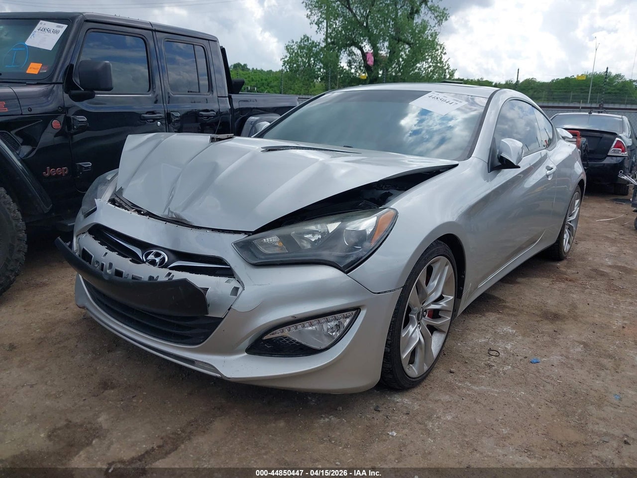 2013 HYUNDAI GENESIS 3.8 TRACK · 2/12