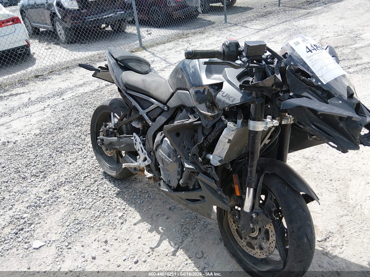 JS1EM13B1S7****** · 2025 SUZUKI GSX800 F