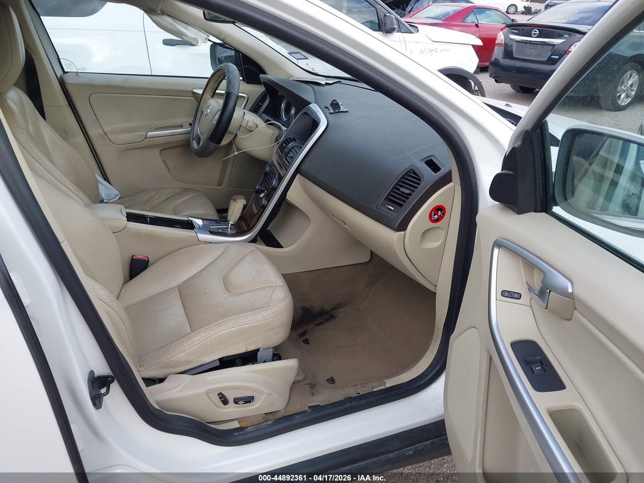 2012 VOLVO XC60 3.2 PREMIER · 5/12