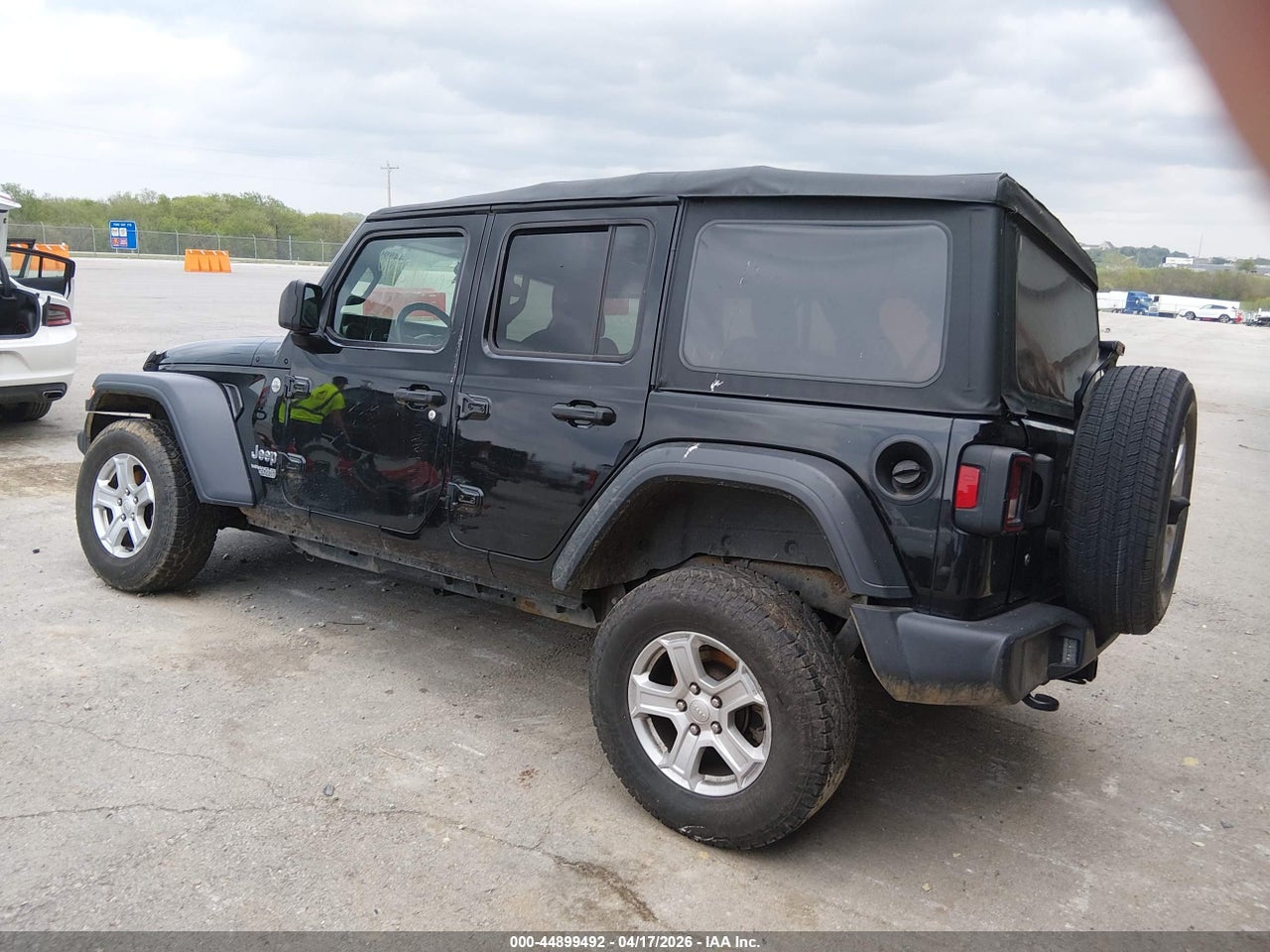 2018 JEEP WRANGLER UNLIMITED SPORT S 4X4 thumbnail 4