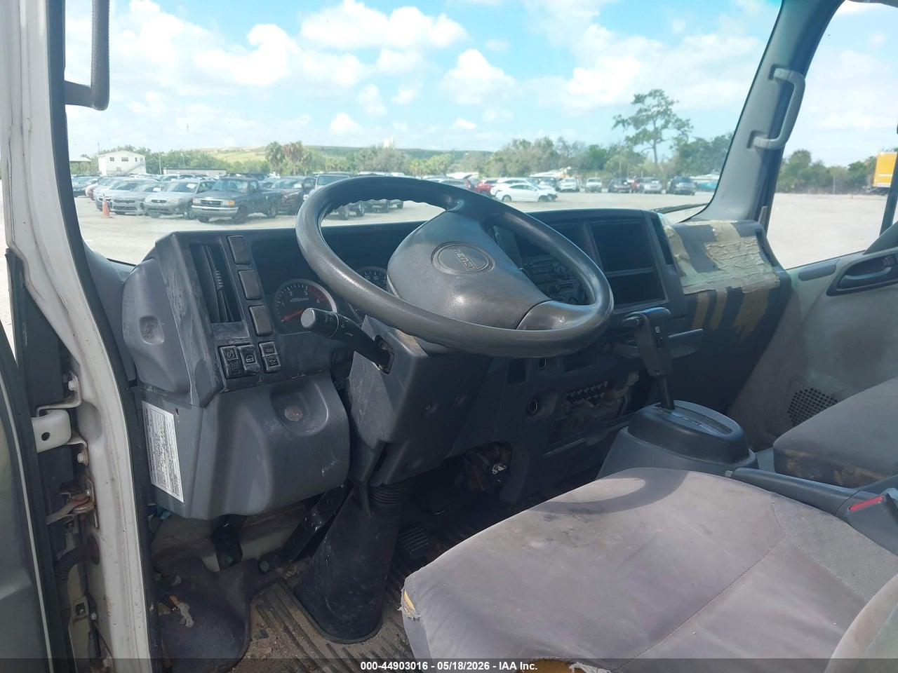 2014 ISUZU NPR HD DSL REG AT   thumbnail 9
