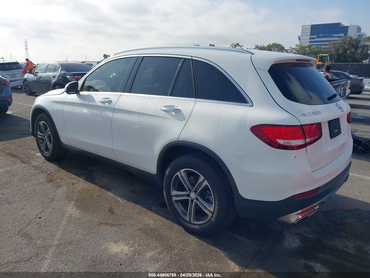 2016 MERCEDES-BENZ GLC 300   · 3/12