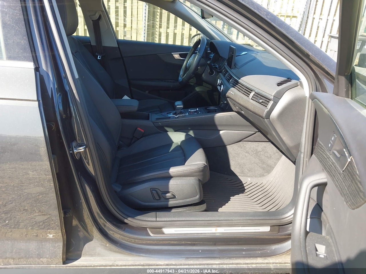 2019 AUDI A4 45 PREMIUM · 5/12