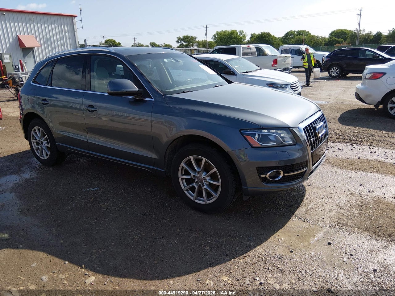2012 AUDI Q5 2.0T PREMIUM thumbnail 2