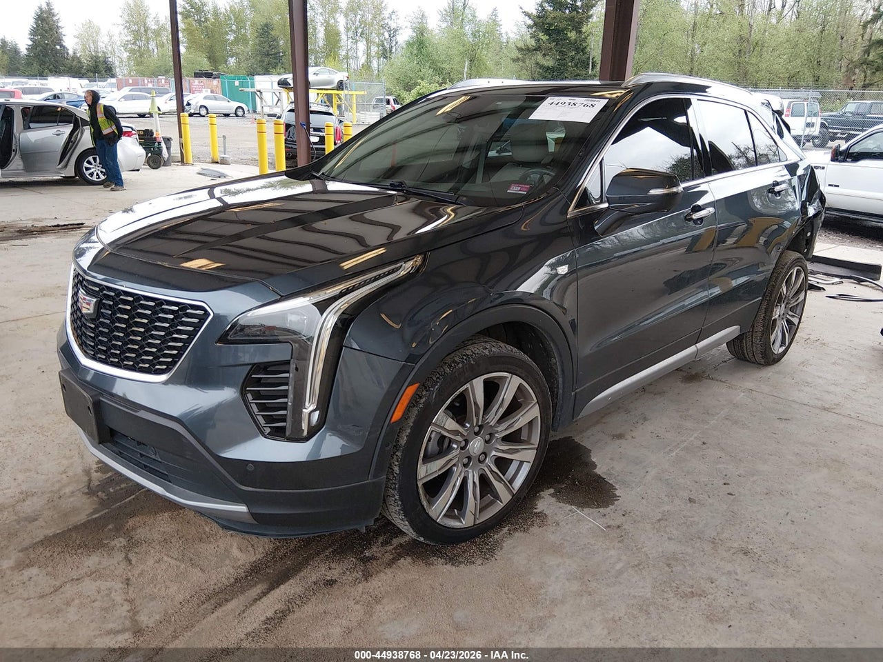 2019 CADILLAC XT4 PREMIUM LUXURY thumbnail 3