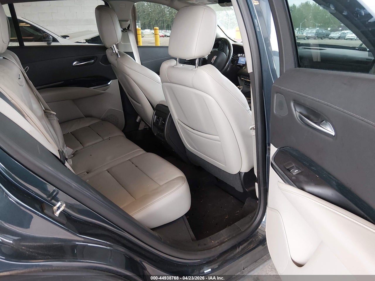 2019 CADILLAC XT4 PREMIUM LUXURY thumbnail 9
