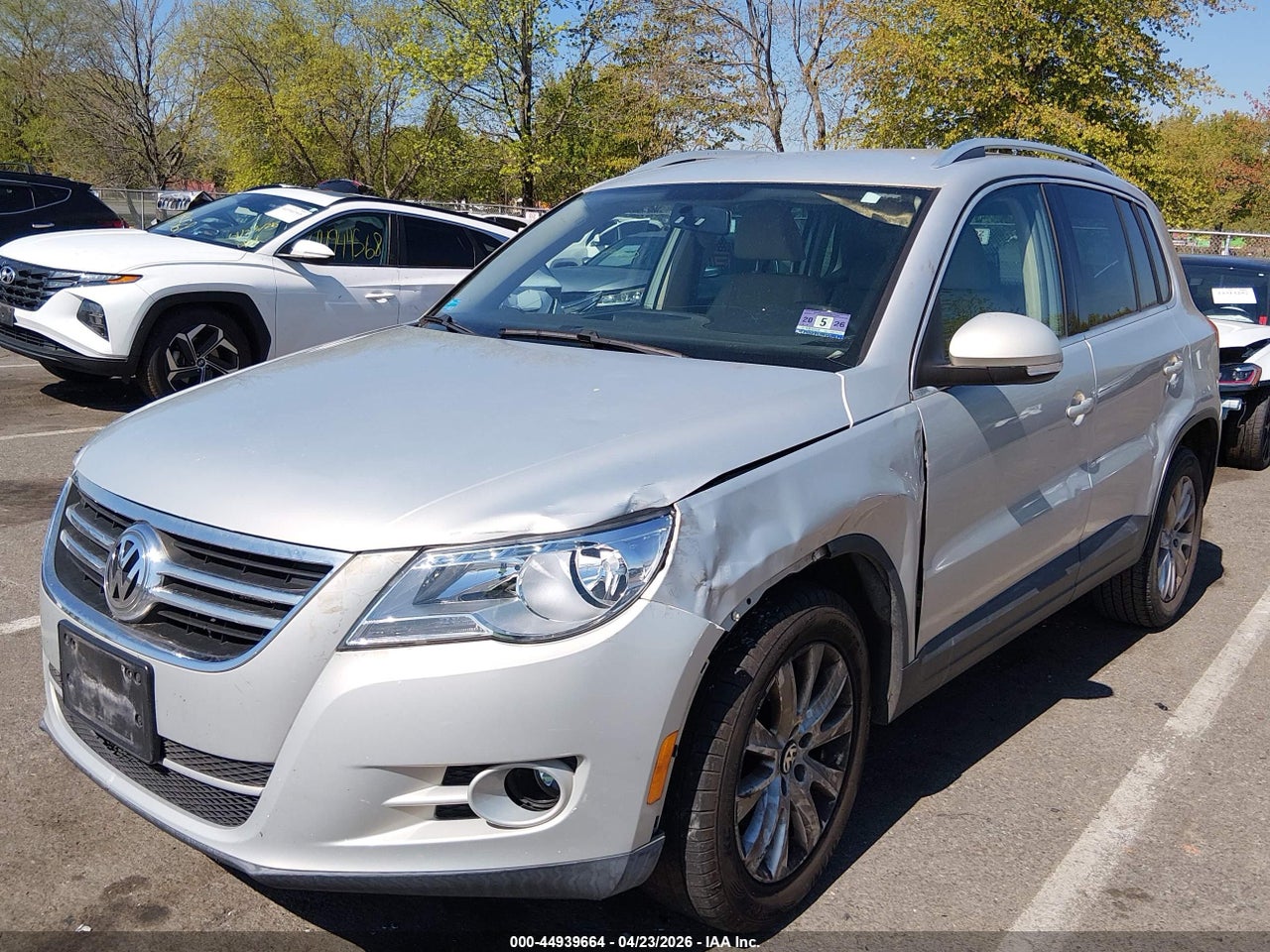 2009 VOLKSWAGEN TIGUAN S/SE/SEL thumbnail 3