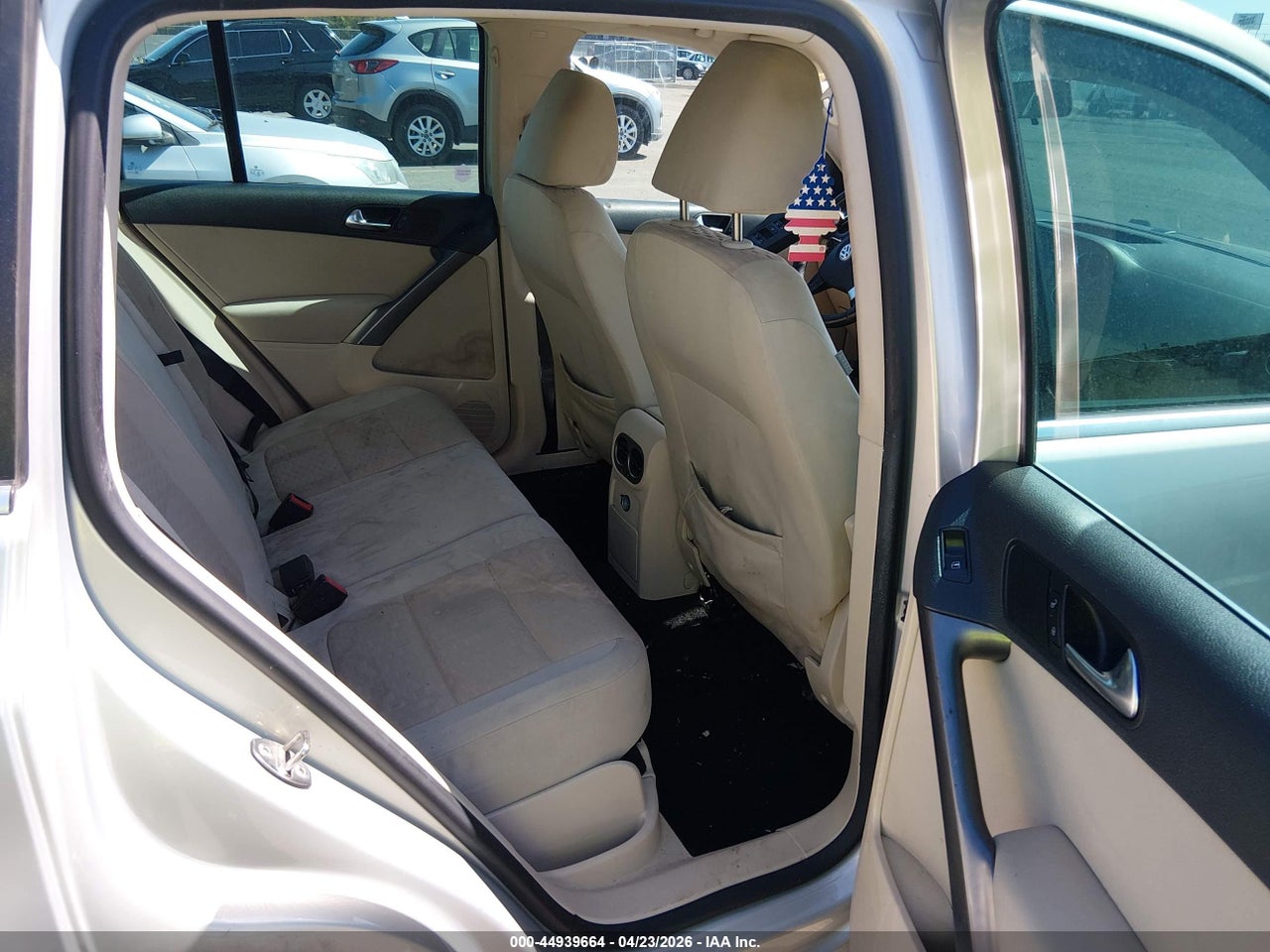 2009 VOLKSWAGEN TIGUAN S/SE/SEL thumbnail 9
