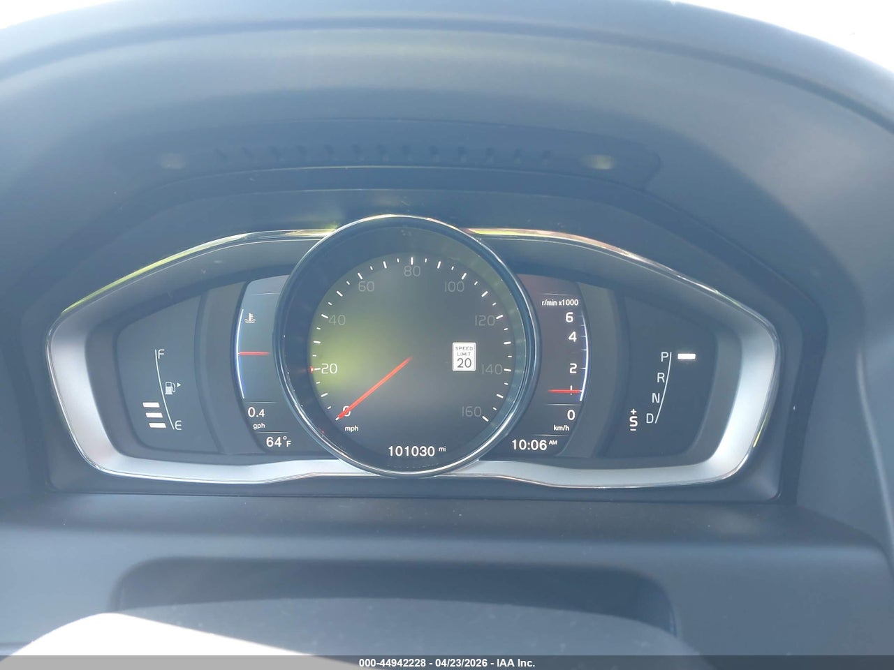 2017 VOLVO XC60 T6 R-DESIGN thumbnail 8