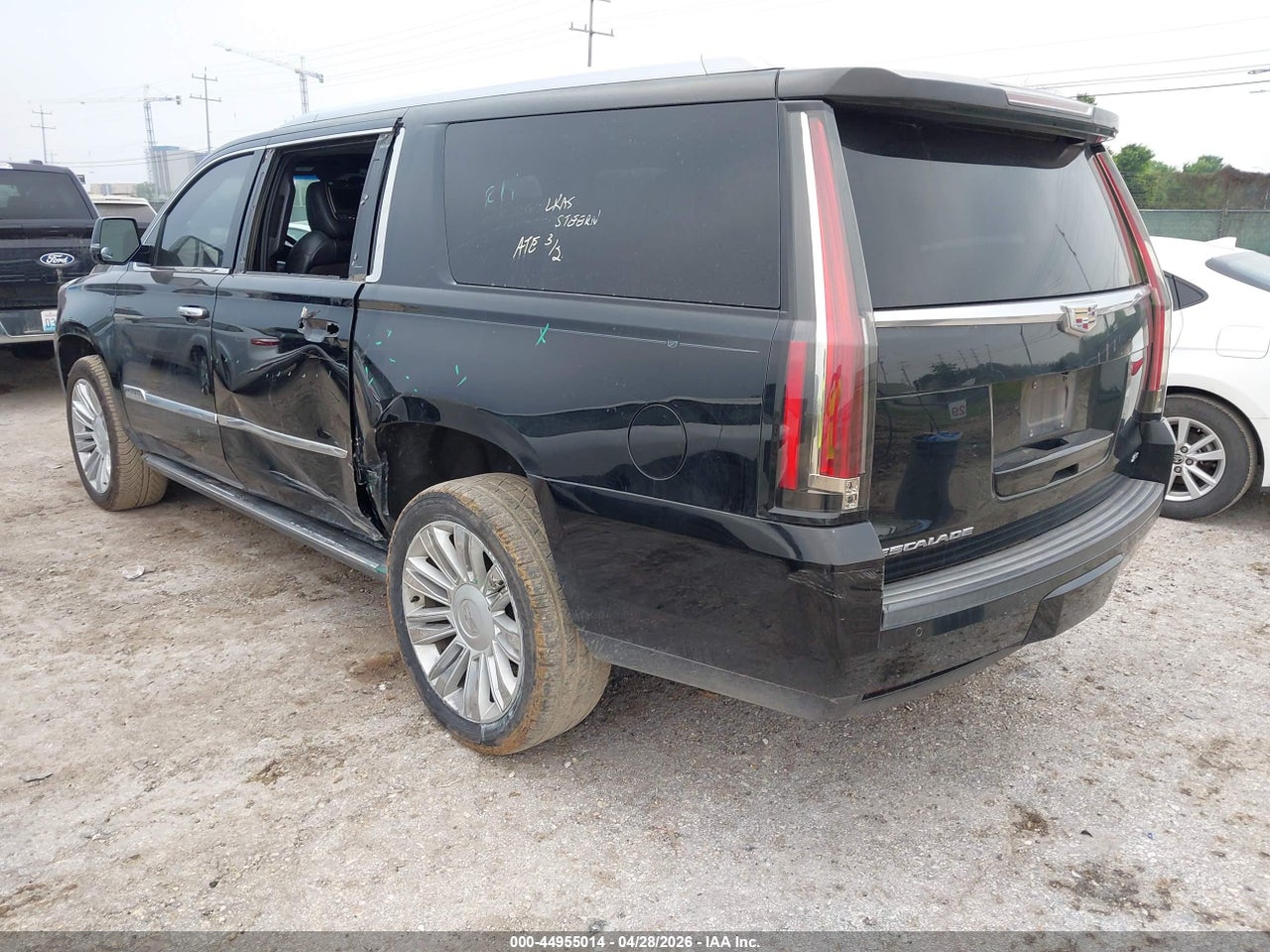 2015 CADILLAC ESCALADE ESV PLATINUM thumbnail 4