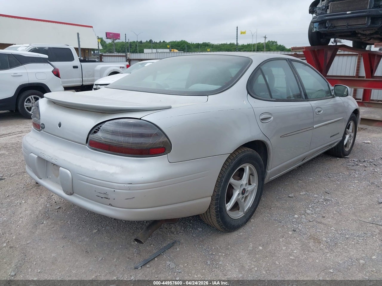 2001 PONTIAC GRAND PRIX SE · 4/12