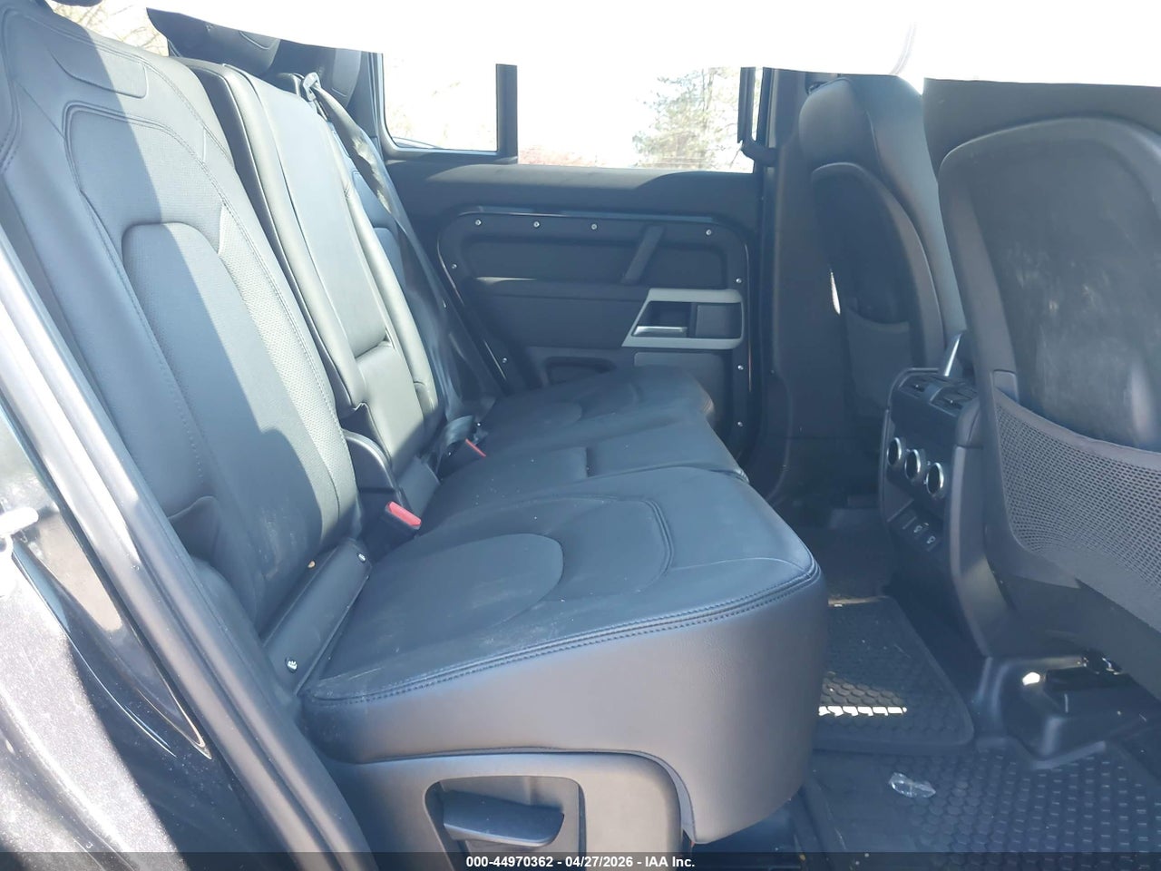 2024 LAND ROVER DEFENDER 110 P400 S thumbnail 9