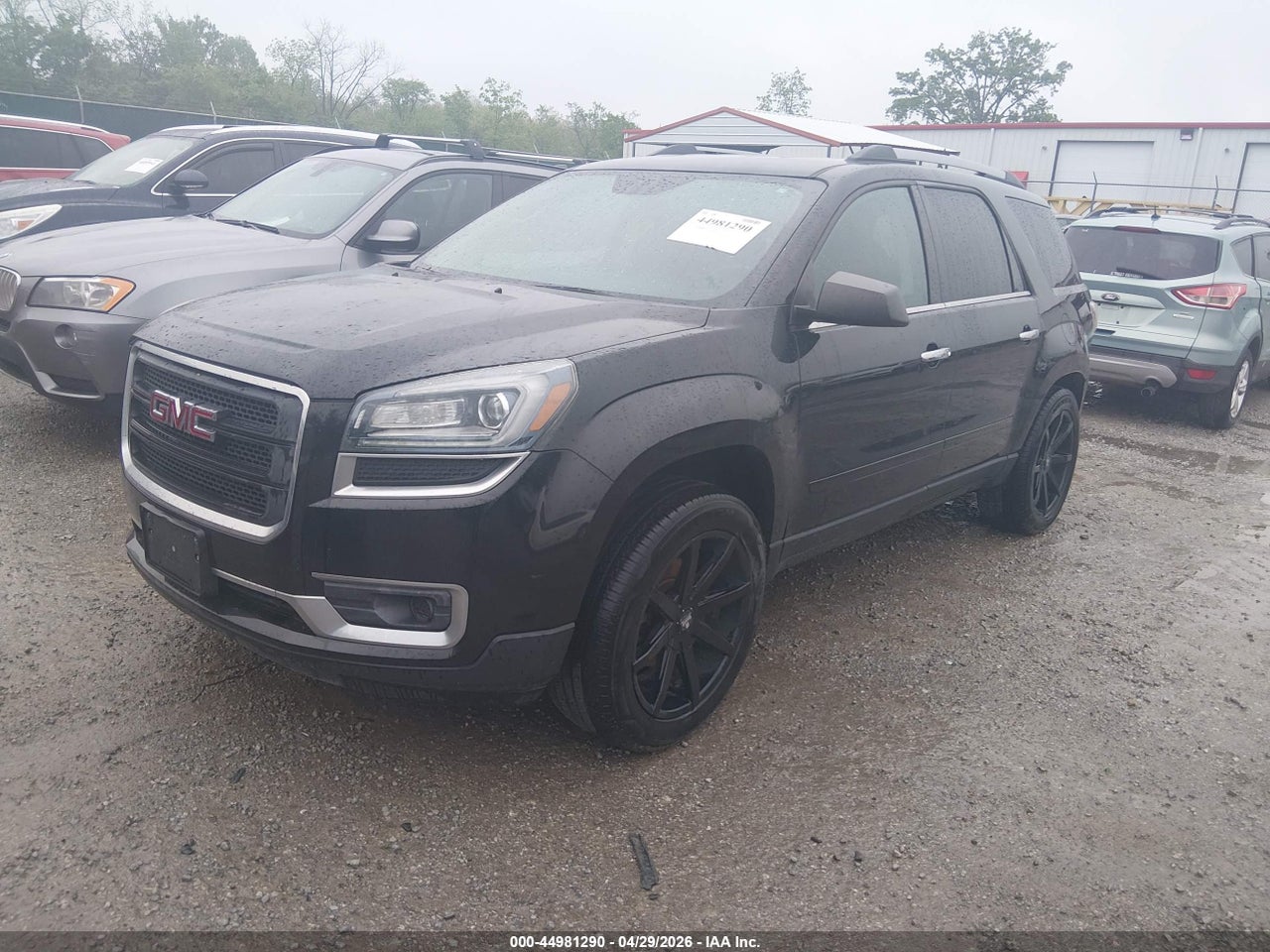 2016 GMC ACADIA SLE thumbnail 3