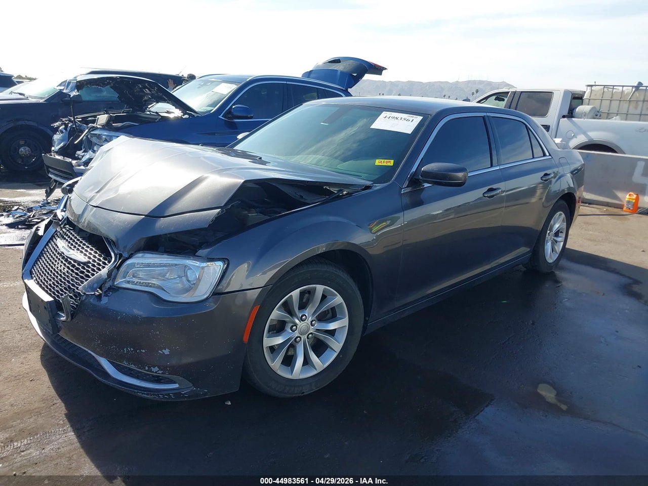 2015 CHRYSLER 300 LIMITED thumbnail 3