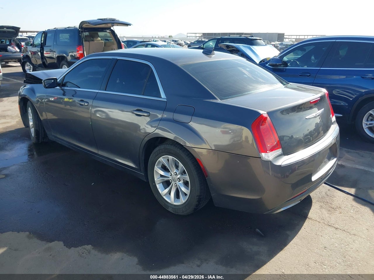 2015 CHRYSLER 300 LIMITED thumbnail 4