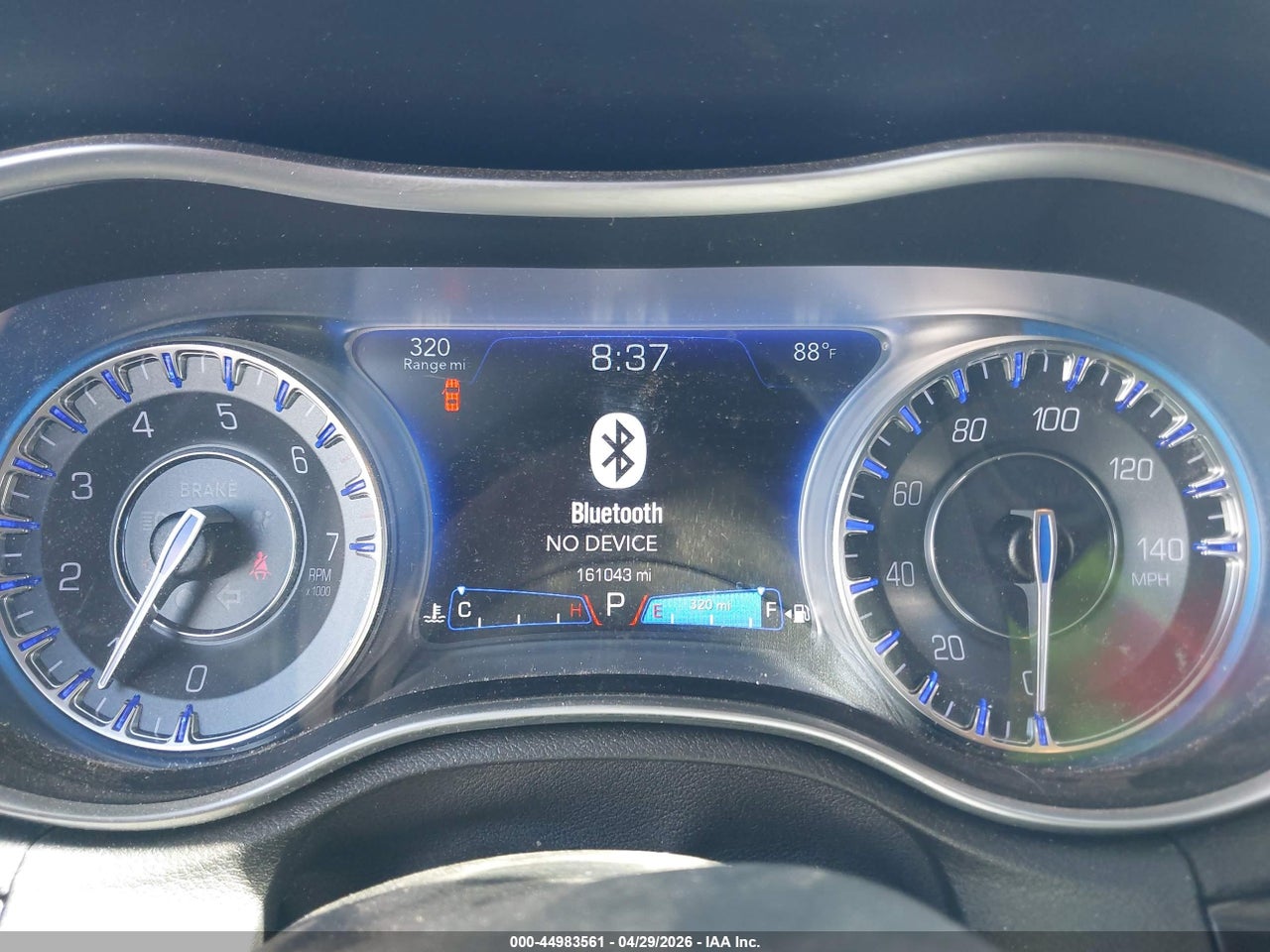 2015 CHRYSLER 300 LIMITED thumbnail 8