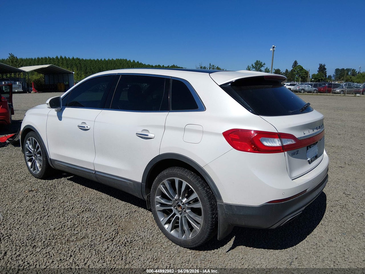 2LMTJ8LR6GB****** · 2016 LINCOLN MKX RESERVE · 3/12