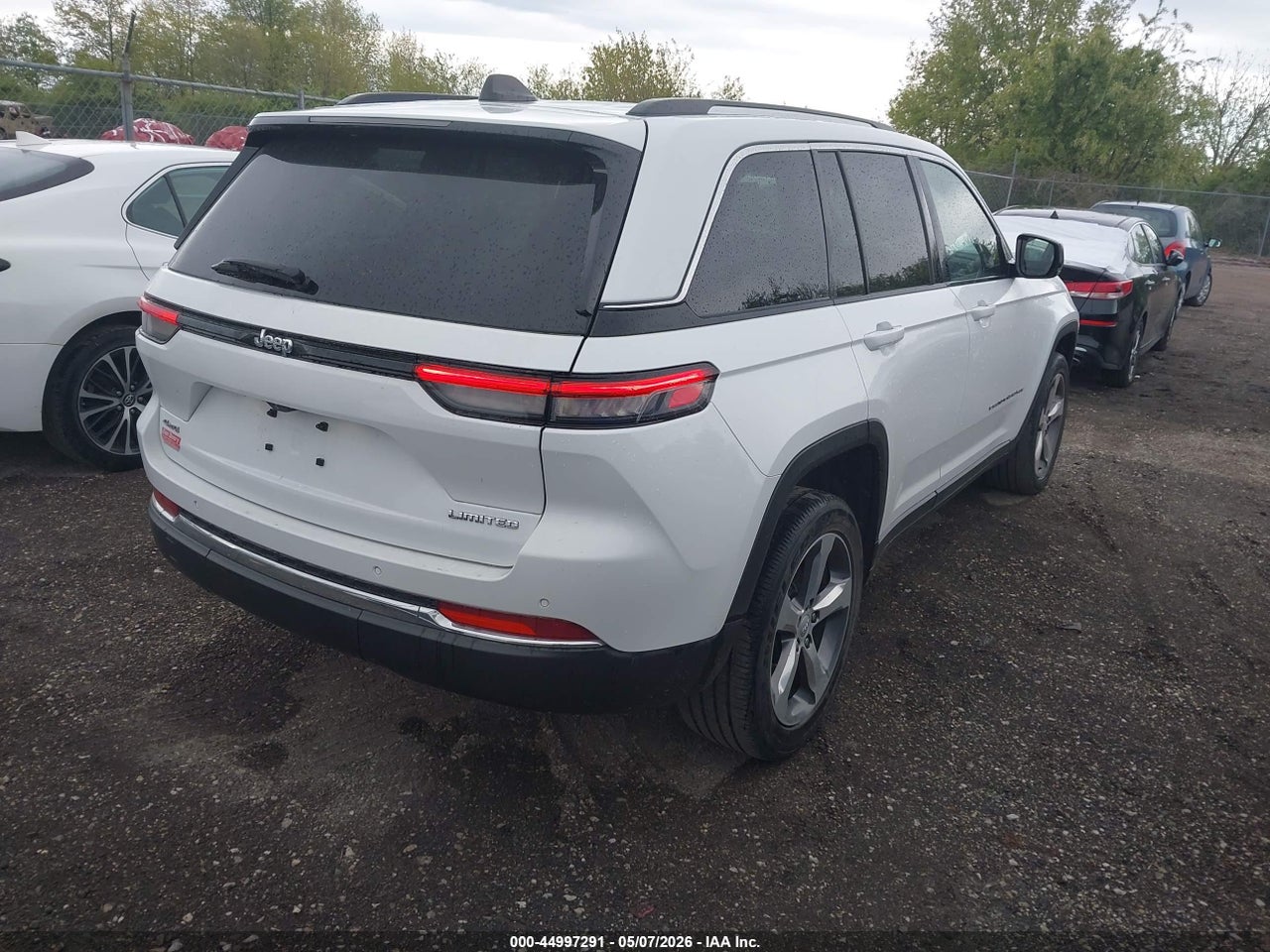 2022 JEEP GRAND CHEROKEE LIMITED thumbnail 5