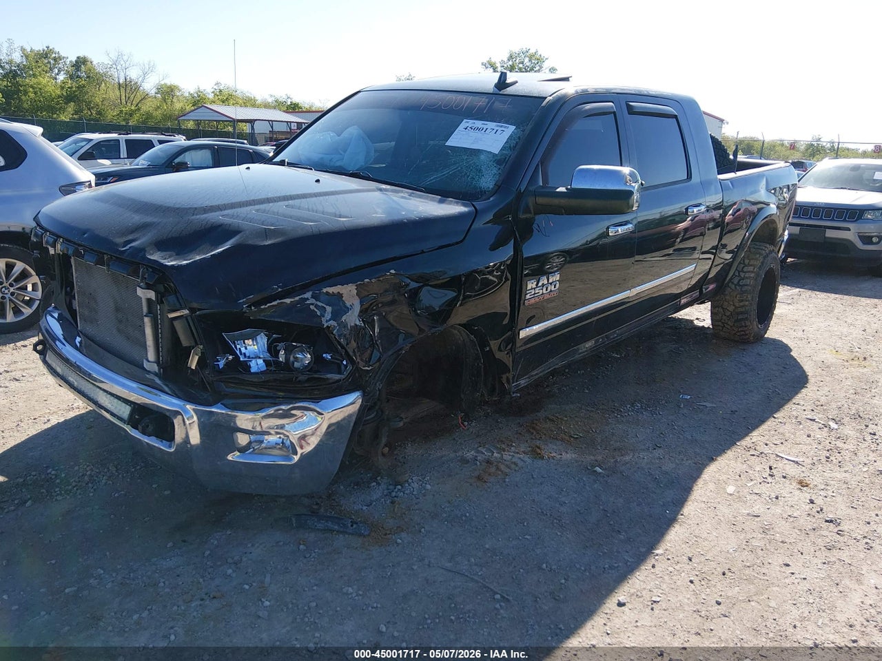 2014 RAM 2500 LARAMIE thumbnail 3
