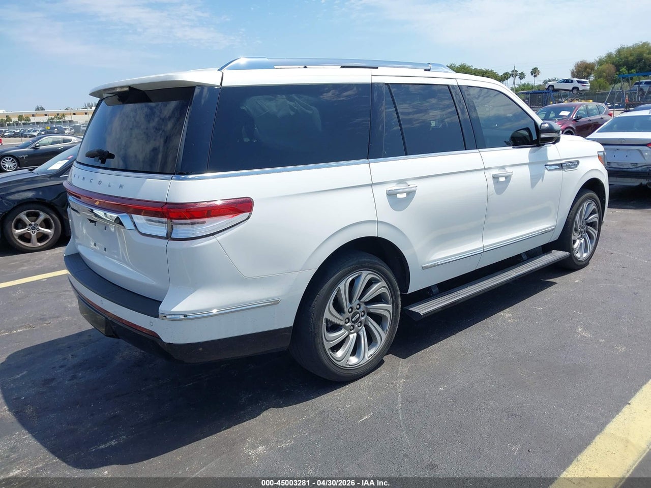 2023 LINCOLN NAVIGATOR RESERVE thumbnail 5