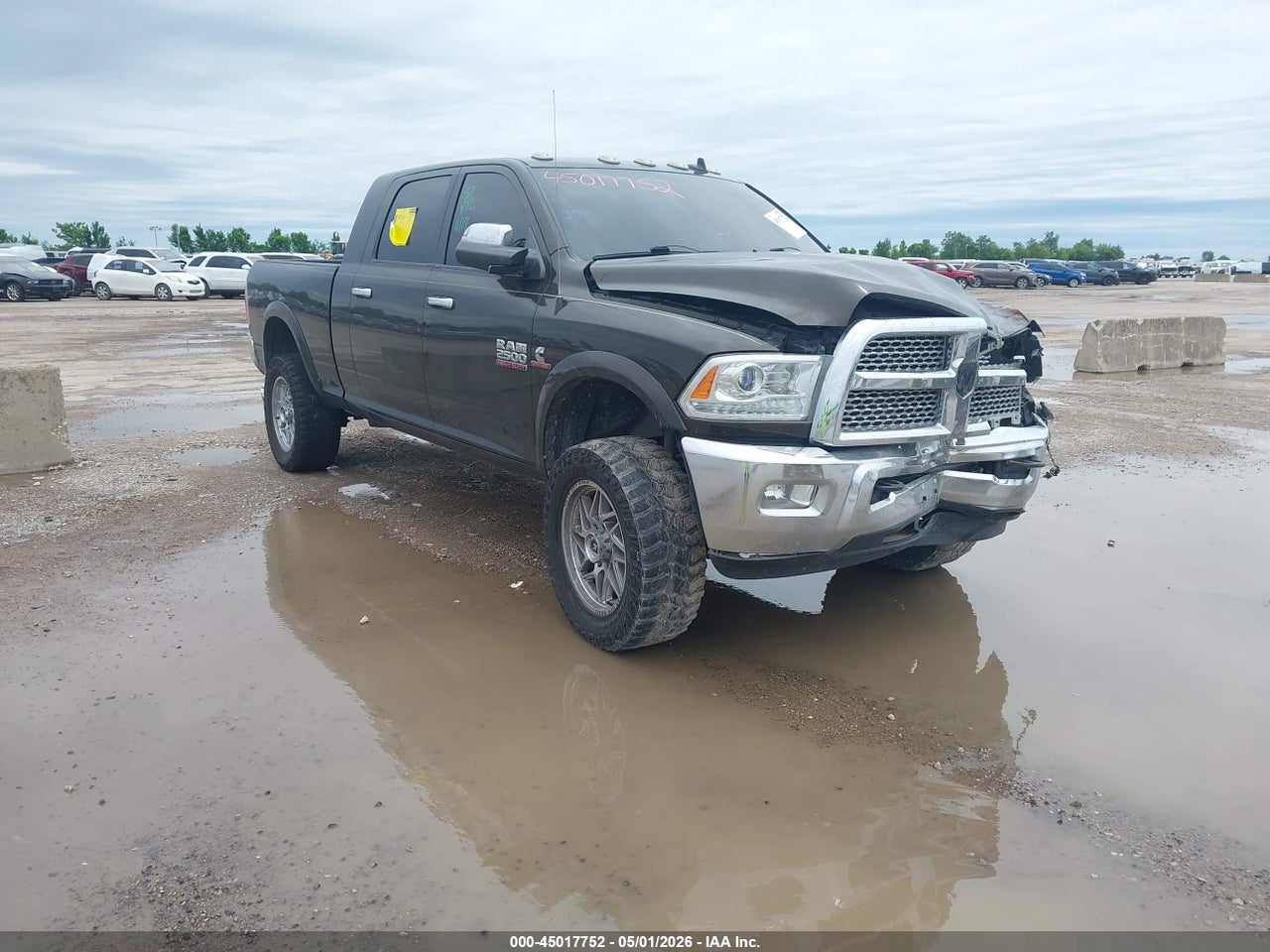 2014 RAM 2500 LARAMIE thumbnail 2