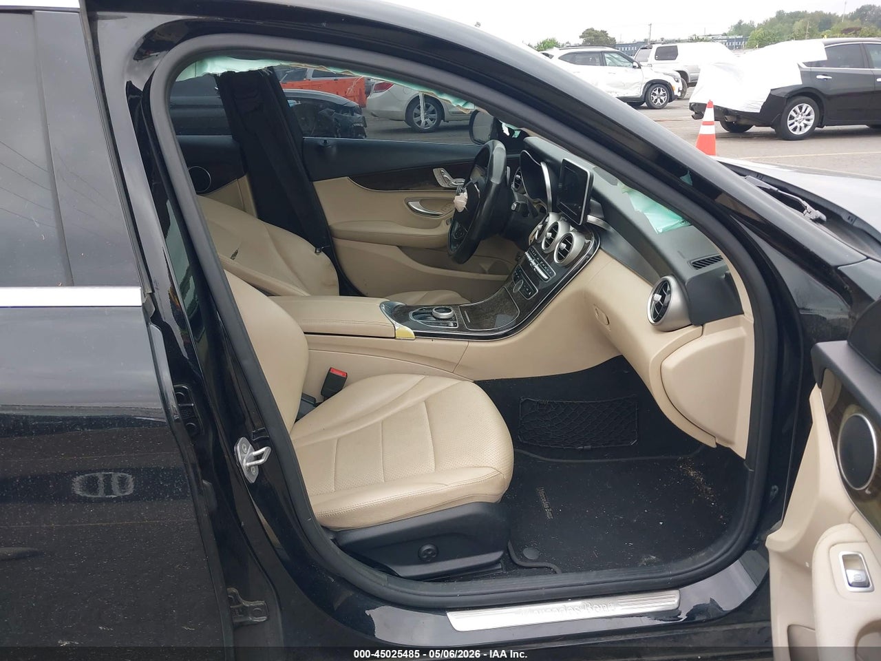 2017 MERCEDES-BENZ C 300   · 5/12