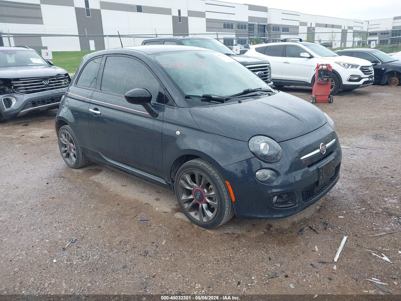2017 FIAT 500 POP thumbnail 2