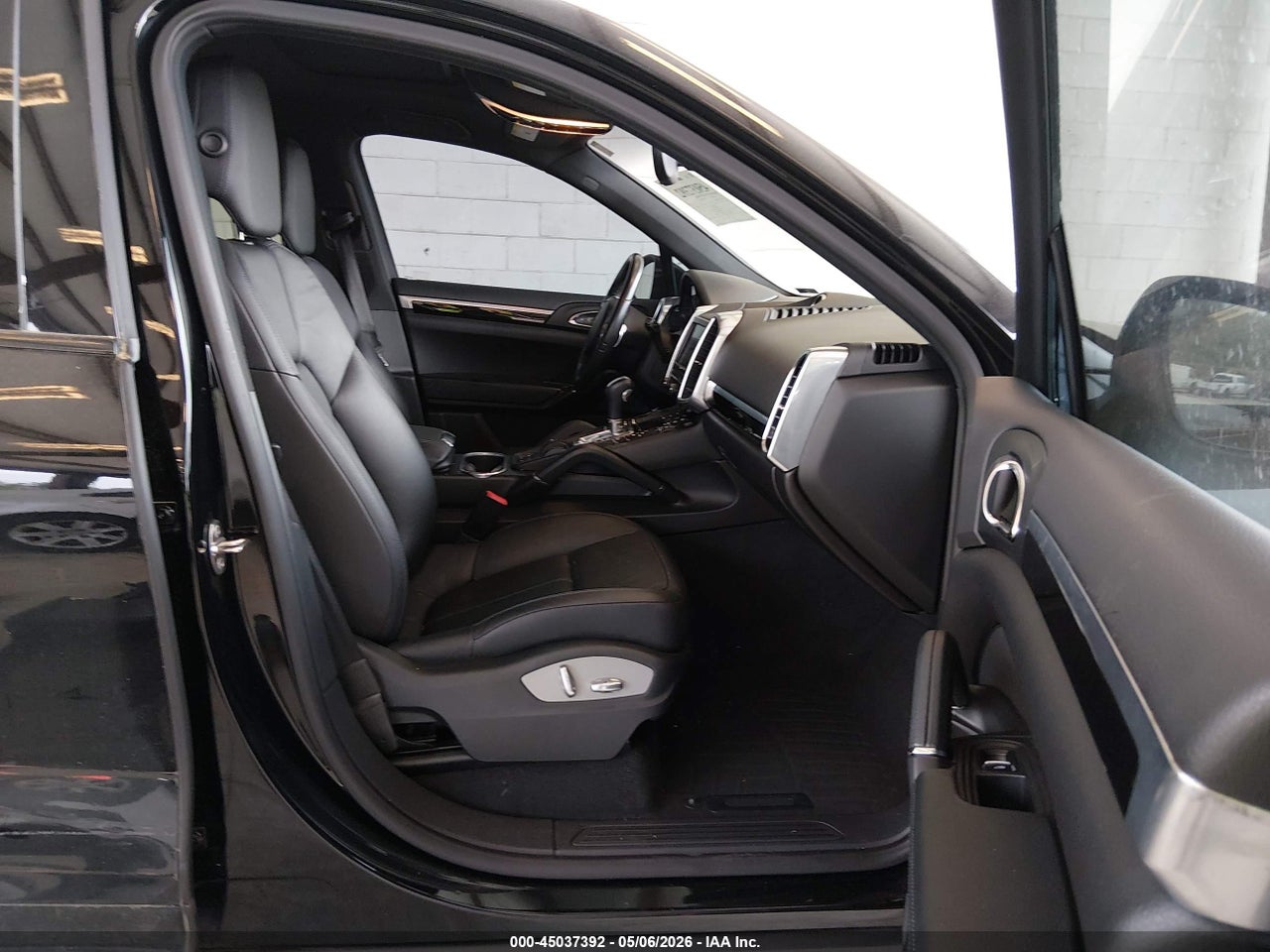 WP1AF2A26EL****** · 2014 PORSCHE CAYENNE DIESEL · 5/12
