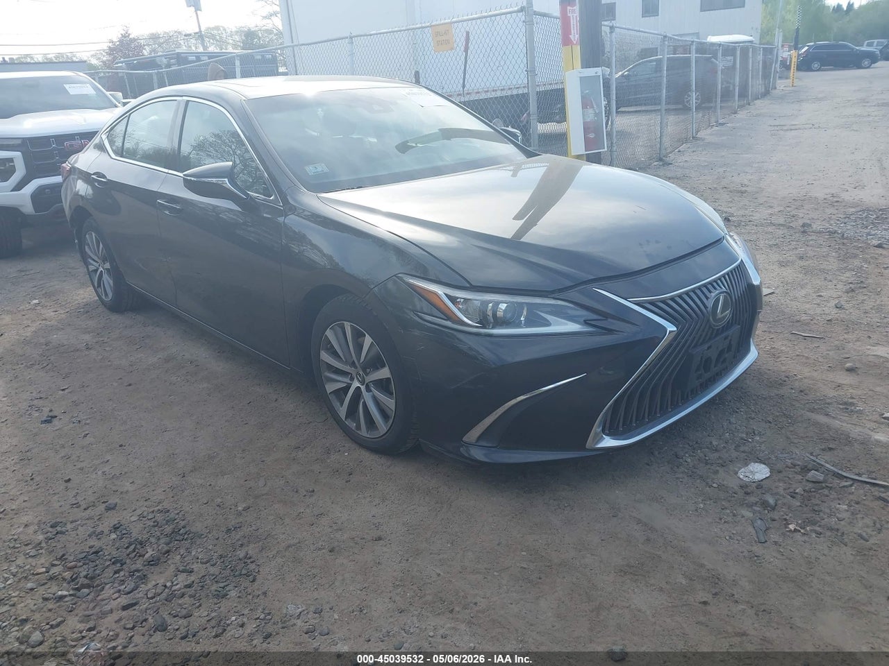 2020 Lexus ES