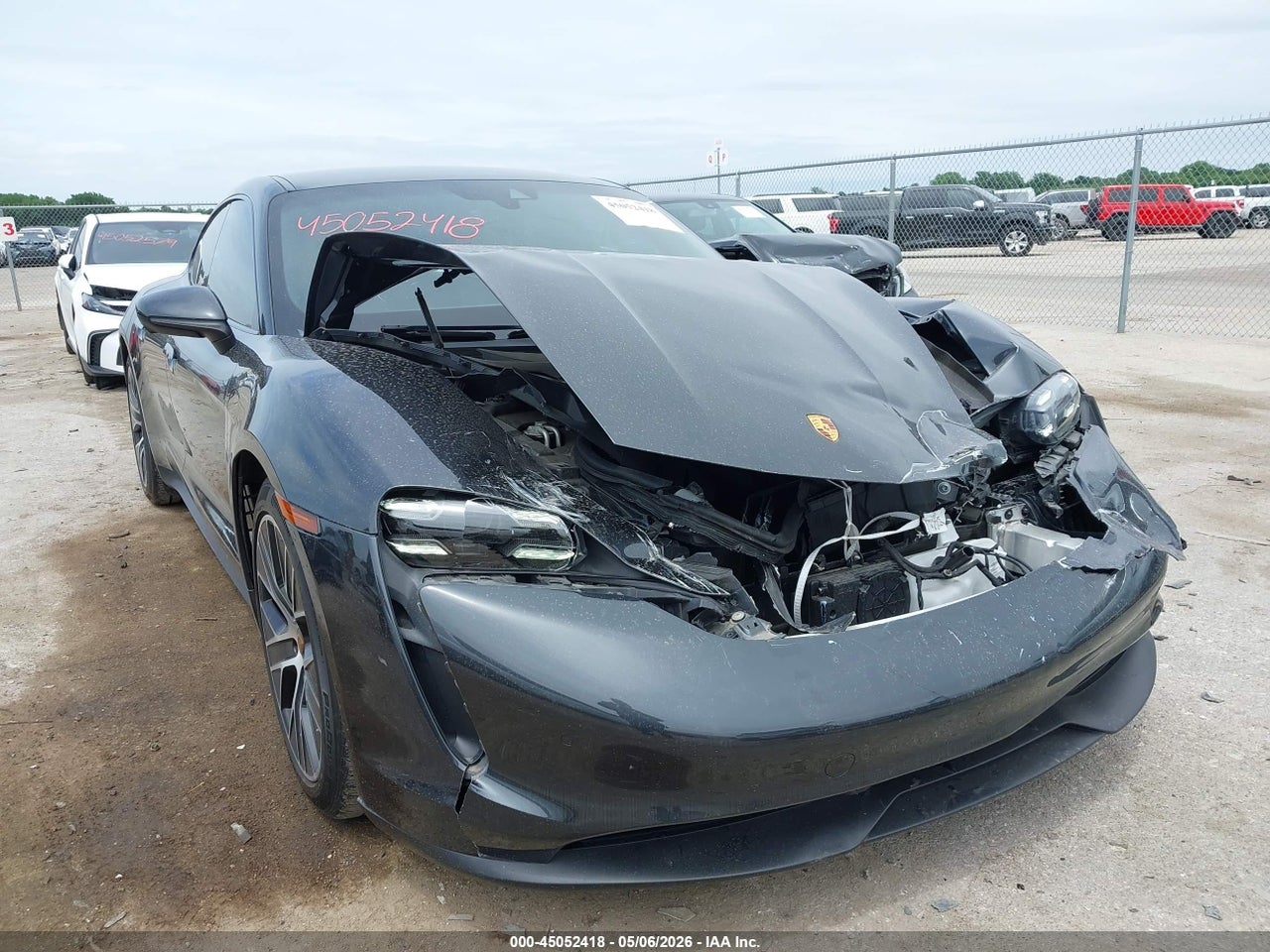 2021 PORSCHE TAYCAN 4S thumbnail 2