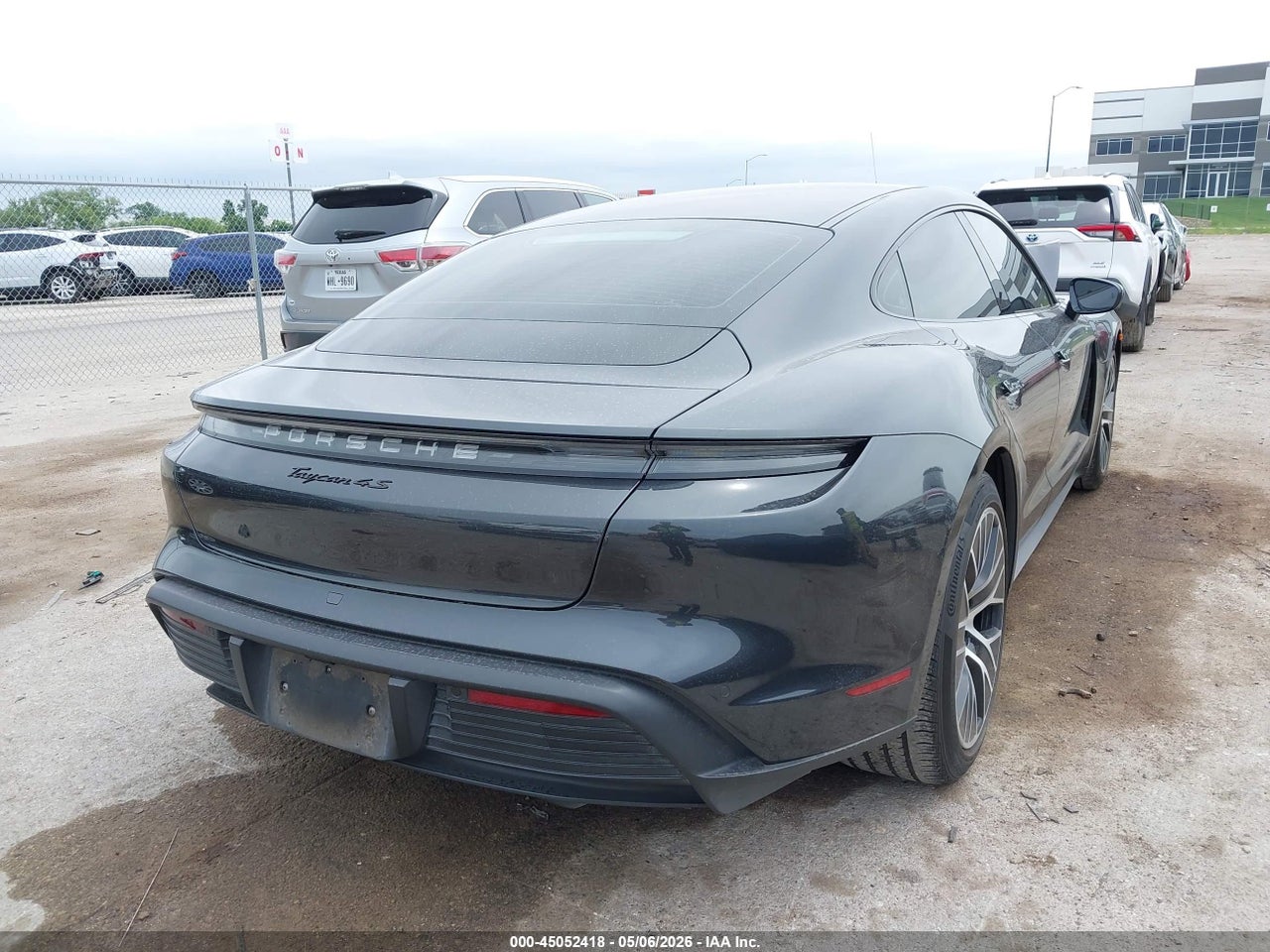 2021 PORSCHE TAYCAN 4S thumbnail 5