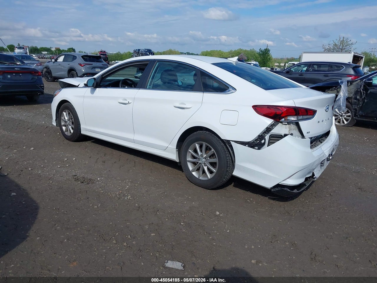 2019 HYUNDAI SONATA SE thumbnail 4