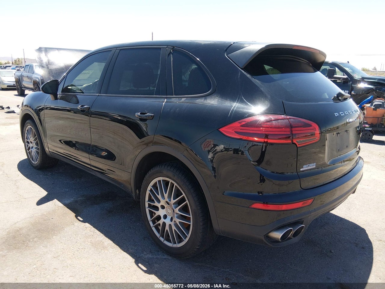 2017 PORSCHE CAYENNE S thumbnail 4