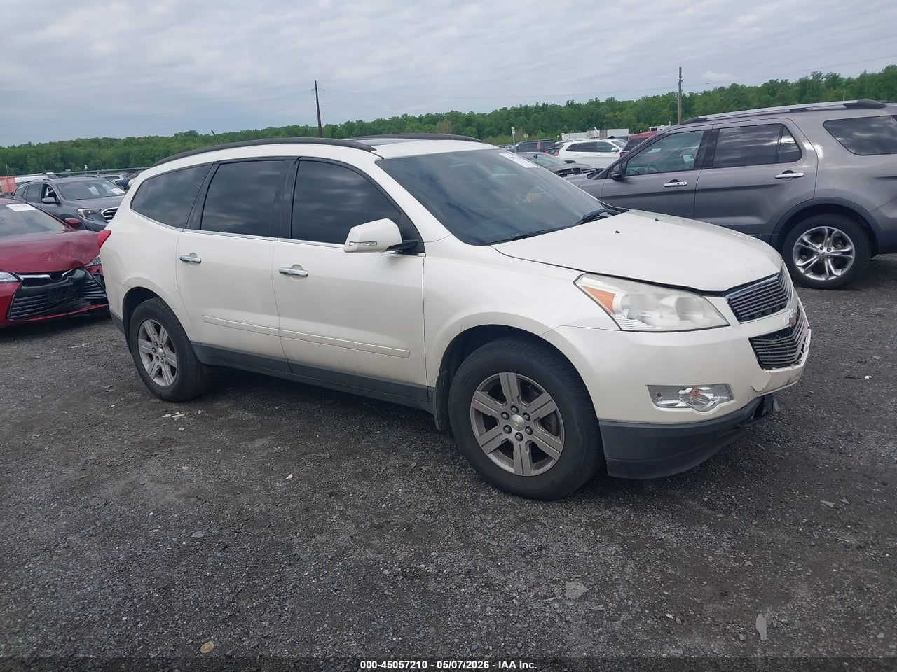 2011 CHEVROLET TRAVERSE 2LT thumbnail 2