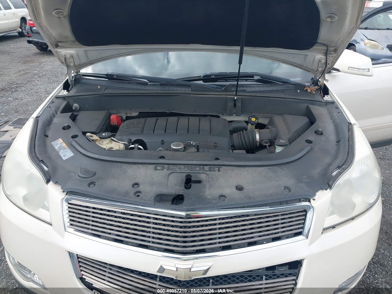 2011 CHEVROLET TRAVERSE 2LT thumbnail 11