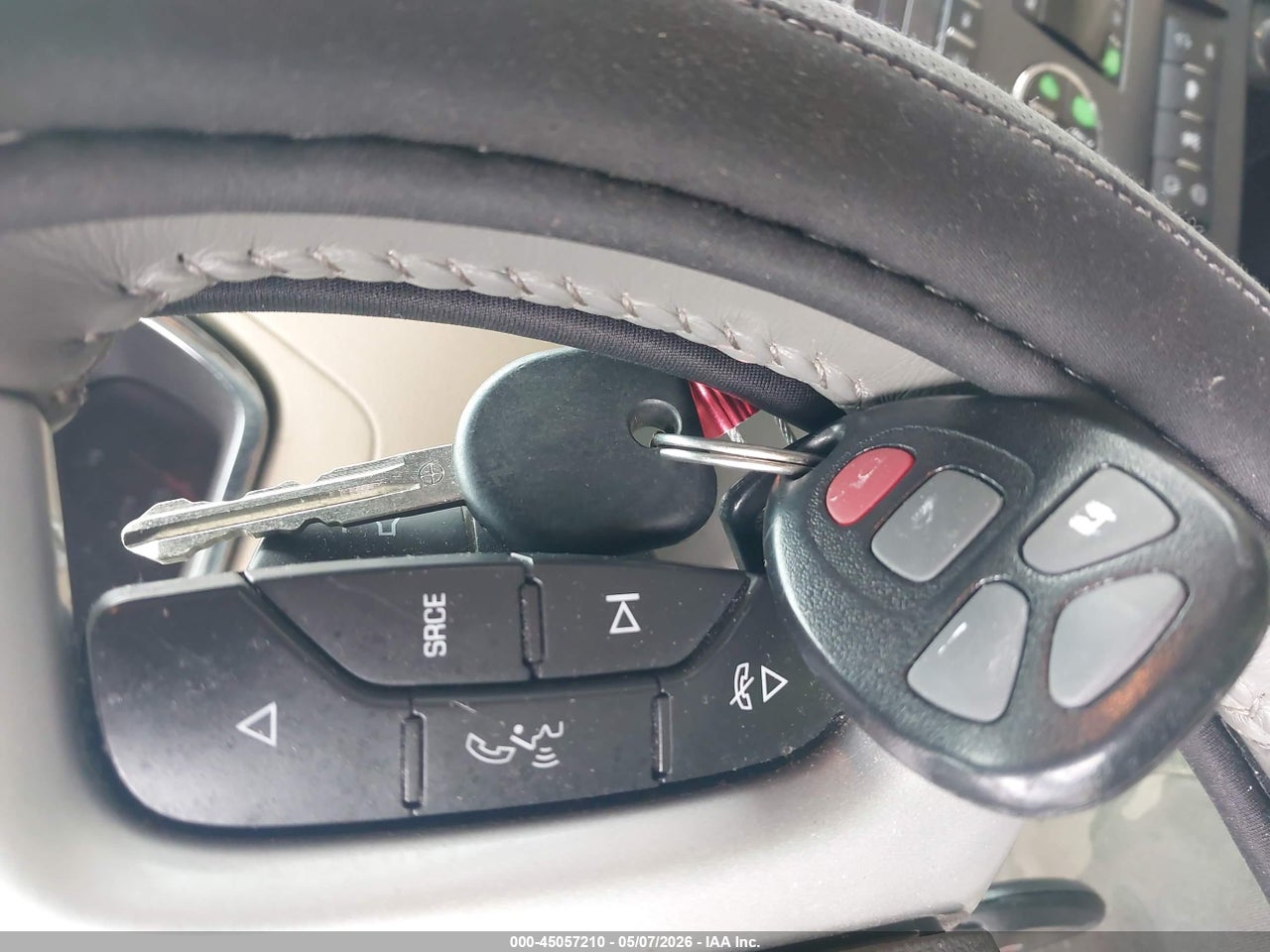 2011 CHEVROLET TRAVERSE 2LT thumbnail 12
