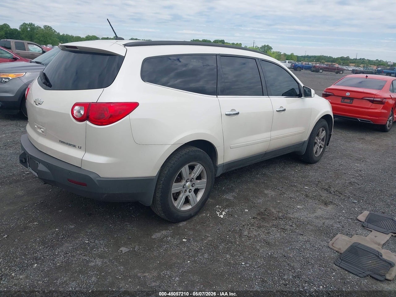 2011 CHEVROLET TRAVERSE 2LT thumbnail 5