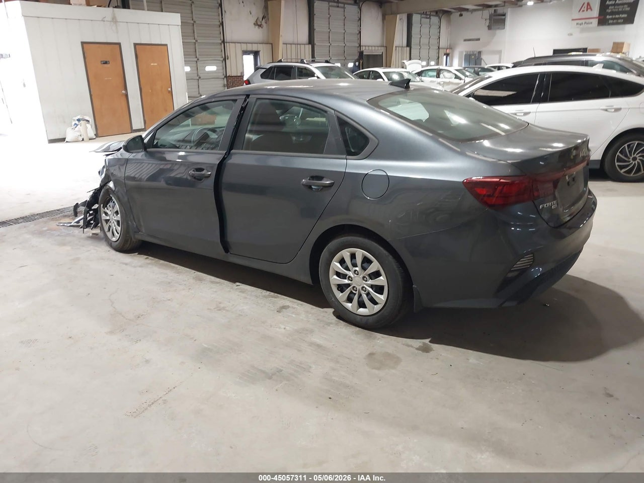 2024 KIA FORTE LX thumbnail 4
