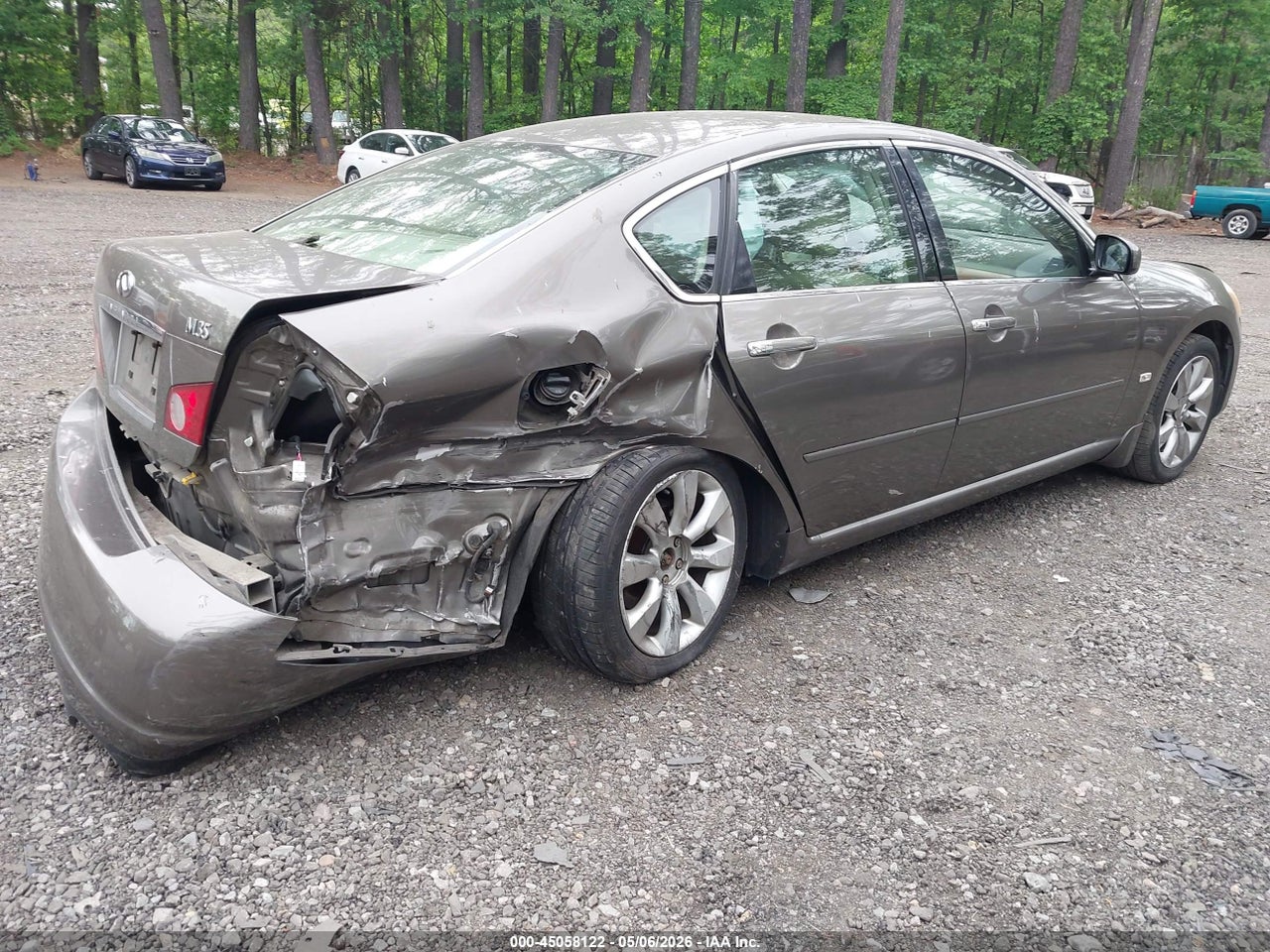 2007 INFINITI M35   · 4/12