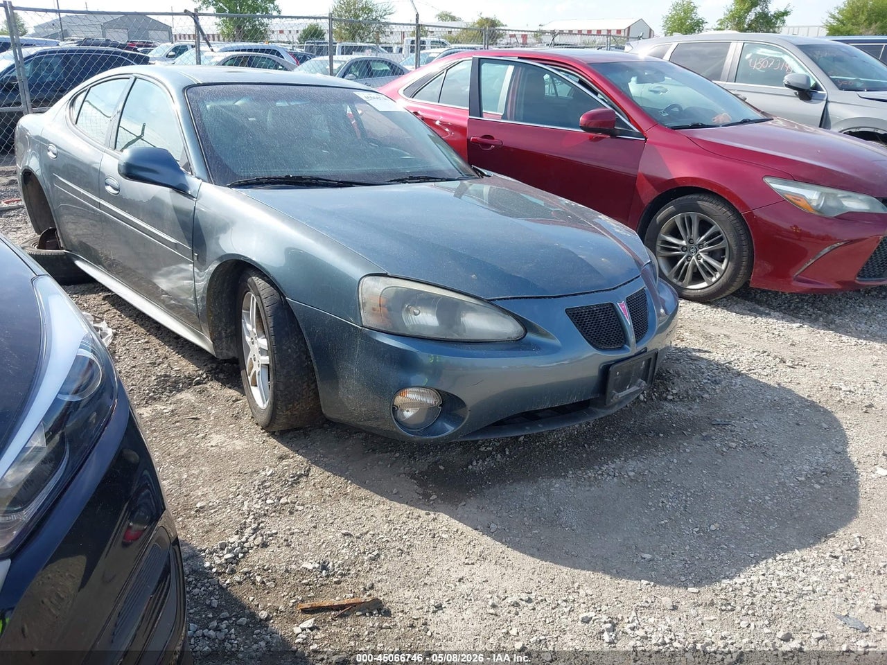 2006 PONTIAC GRAND PRIX GT thumbnail 2