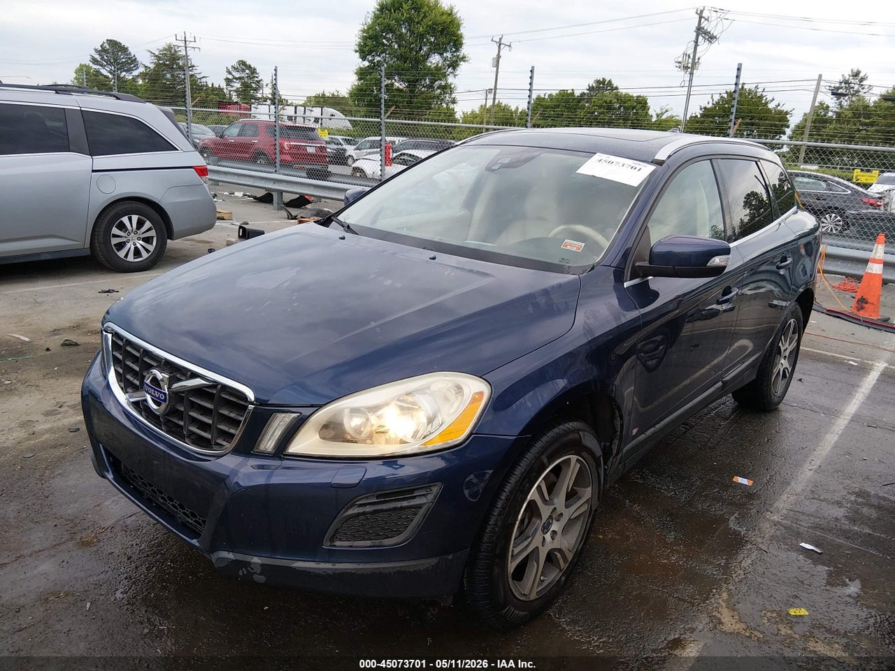 2013 VOLVO XC60 T6 thumbnail 3