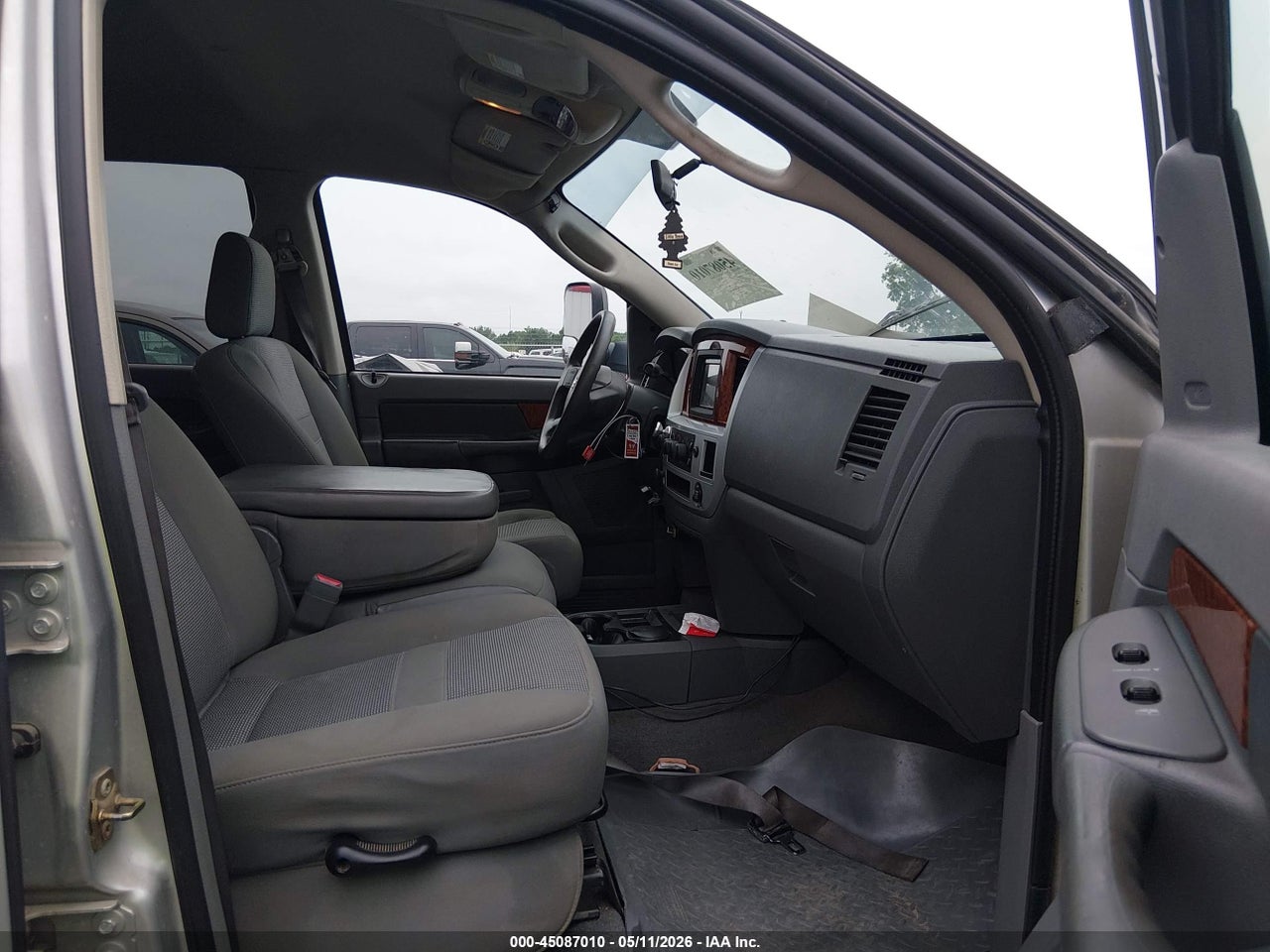 2006 DODGE RAM 2500 SLT thumbnail 6