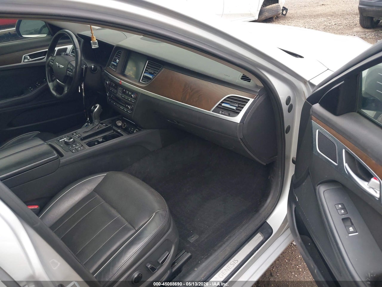 2017 GENESIS G80 3.8 · 5/12