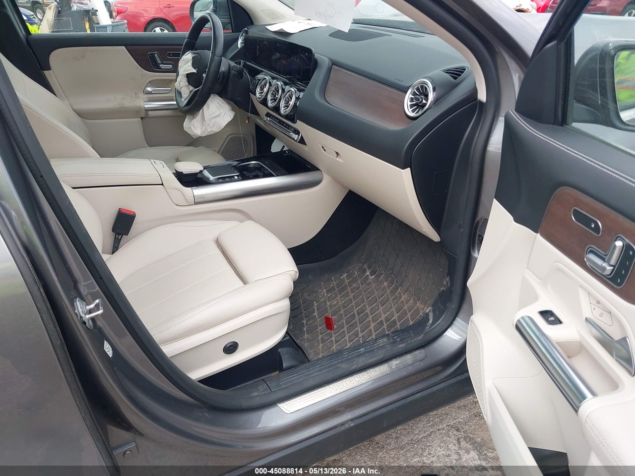 2023 MERCEDES-BENZ GLA 250 4MATIC · 5/12