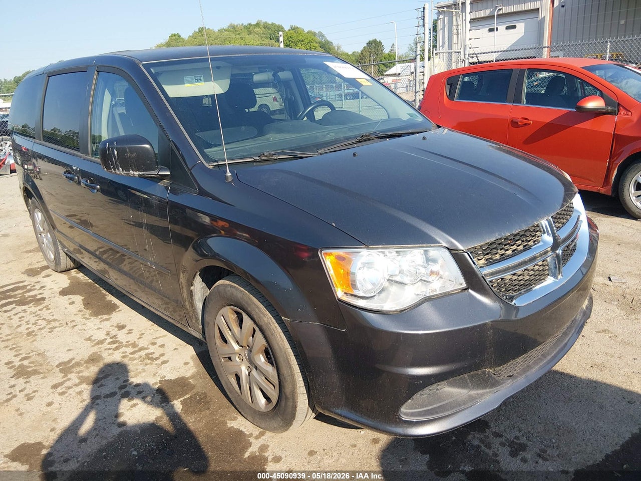 2C4RDGBGXHR****** · 2017 DODGE GRAND CARAVAN SE