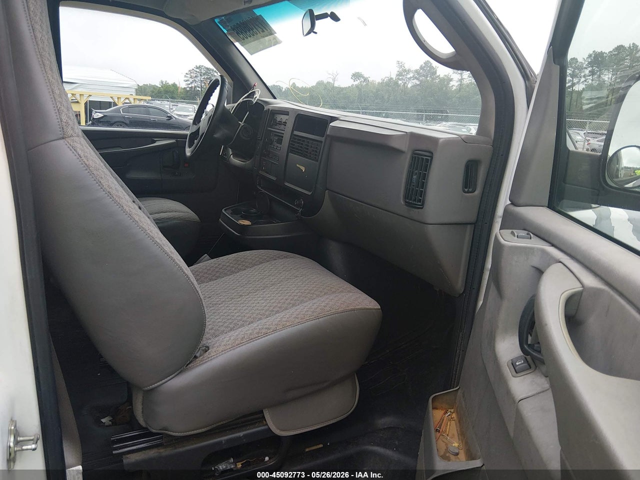 2006 GMC SAVANA WORK VAN thumbnail 6