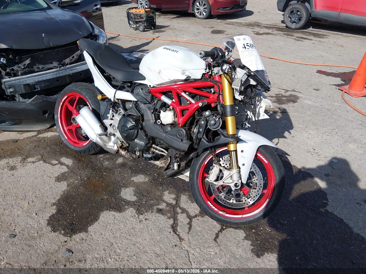 2017 DUCATI SUPERSPORT   thumbnail 2