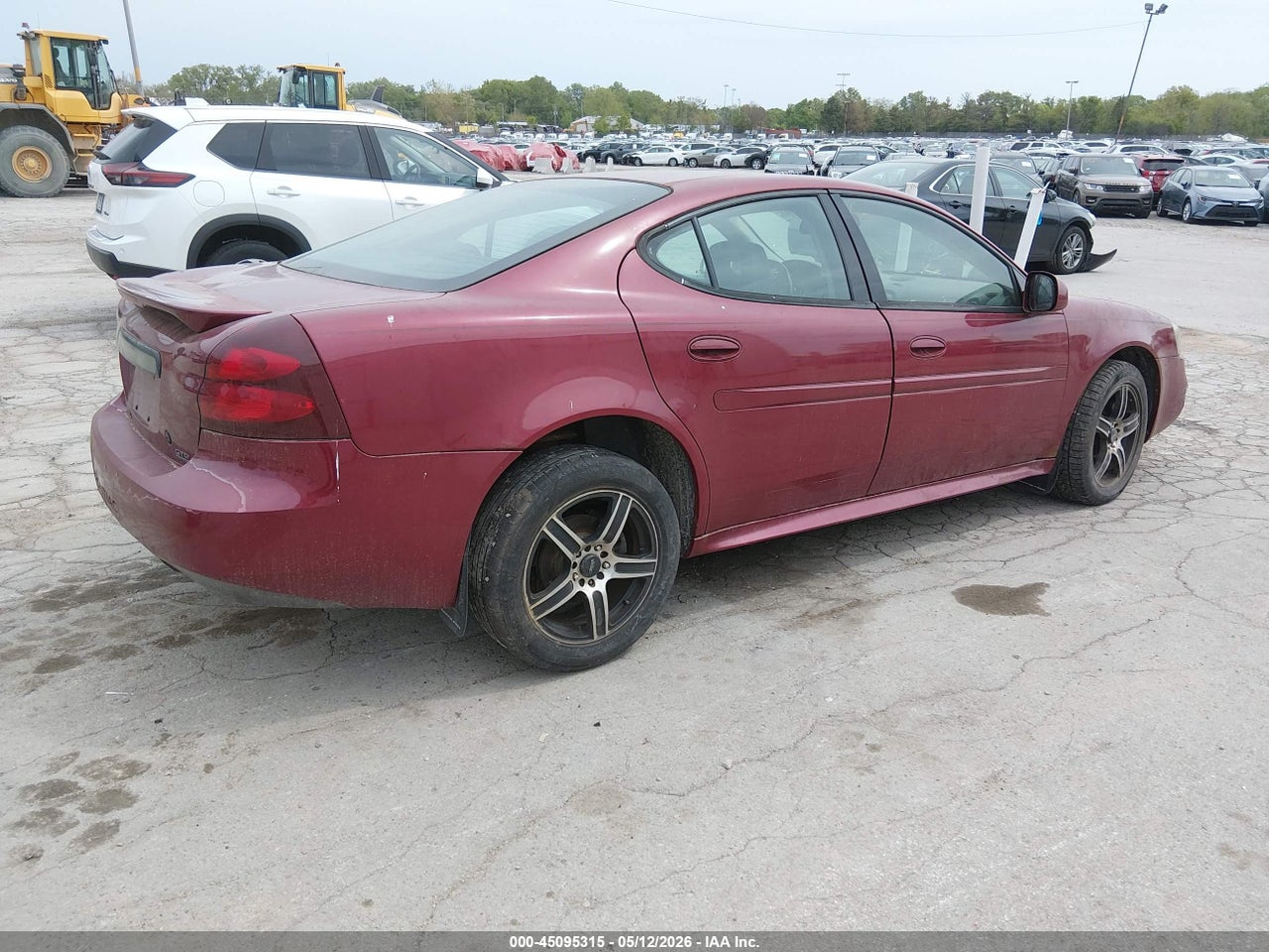 2004 PONTIAC GRAND PRIX GTP thumbnail 5